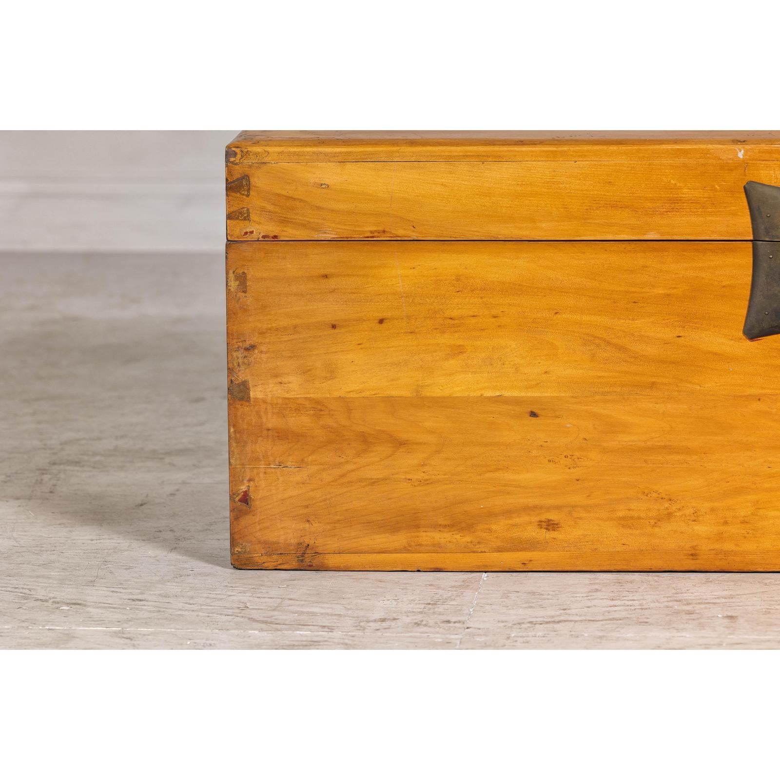 19th Century Yumu Storage Blanket Chest with Natural Lacquer, Late Qing Dynasty