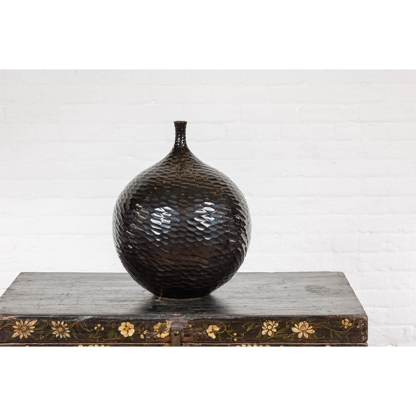 Bulb Shaped Black Vase with Honeycomb Pattern