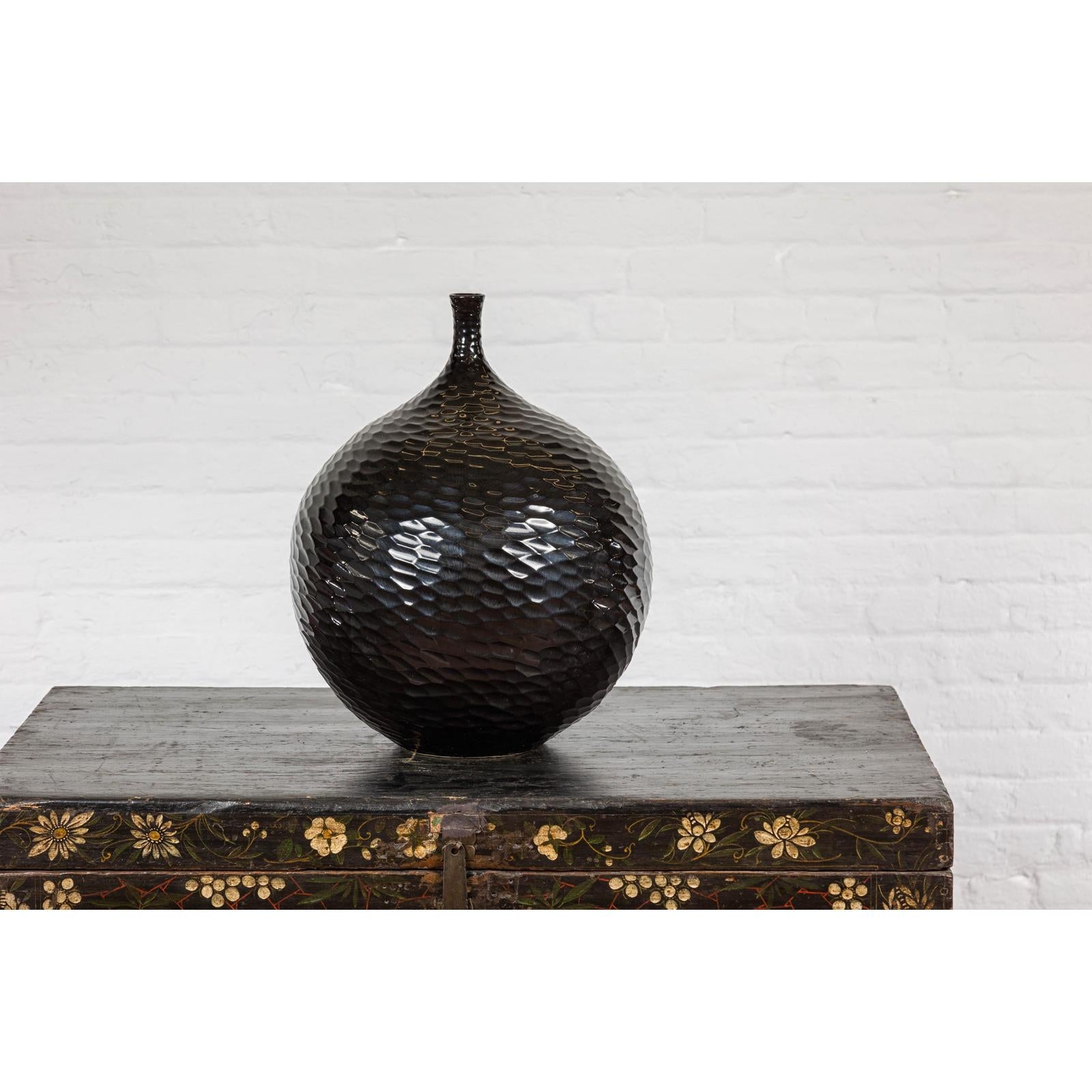 Bulb Shaped Black Vase with Honeycomb Pattern