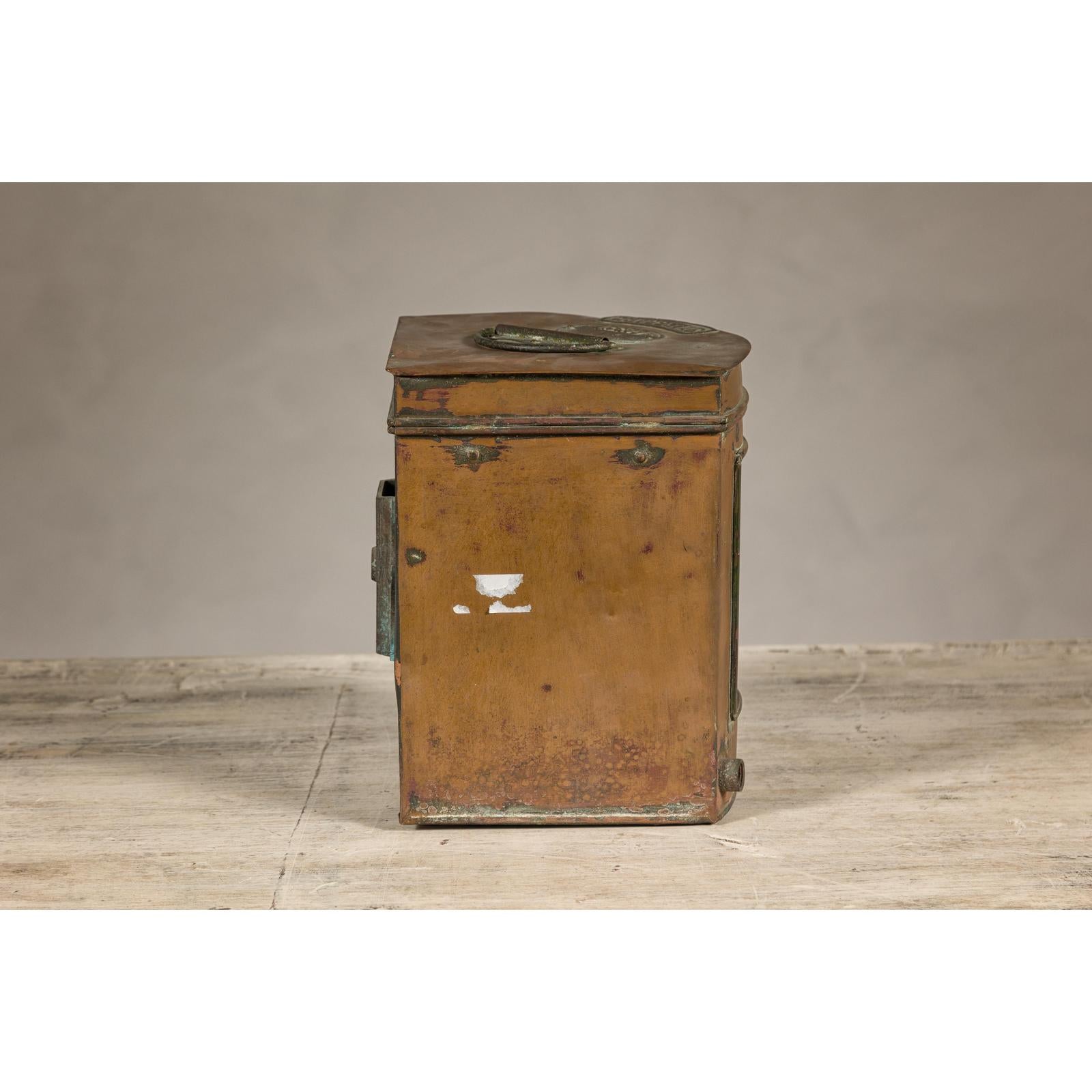 Nautical Tung Woo Starboard Ship Navigation Copper Lantern with Label