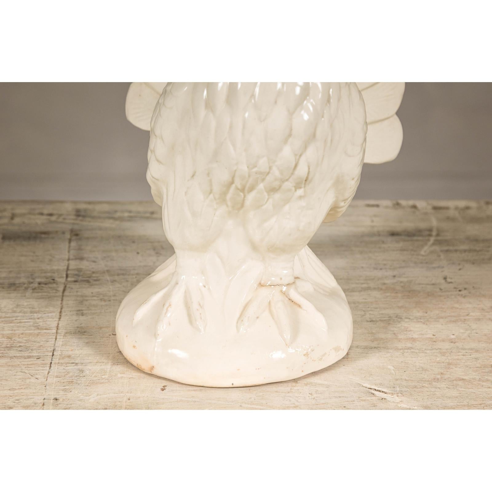 Petite Blanc de Chine Porcelain Fantail Pigeon Sculpture, Vintage