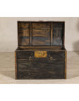 Antique Black and Gold Late Qing Dynasty Trunk with Curved Top and Brass Accents
