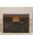 Antique Black and Gold Late Qing Dynasty Trunk with Curved Top and Brass Accents