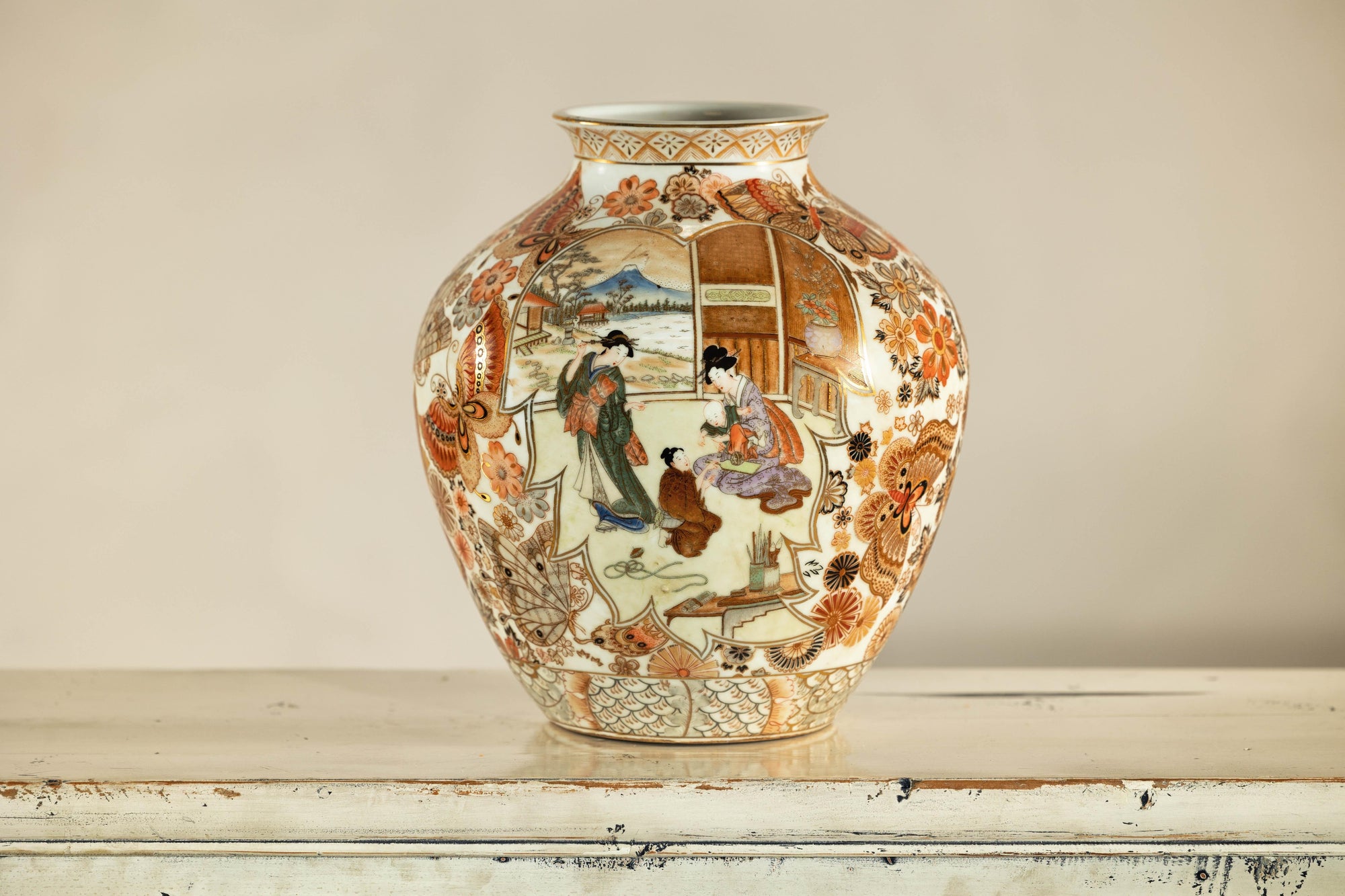 Early 20th-Century Kutani-Style Porcelain Vase with Scenic and Floral Designs
