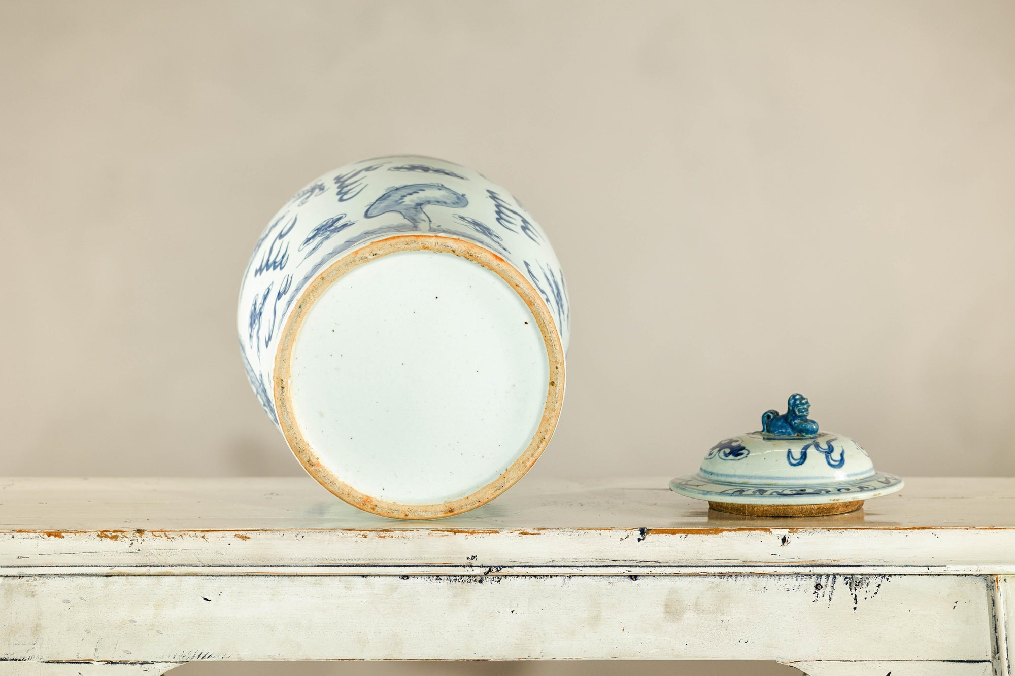 Qing Dynasty Blue and White Porcelain Dragon Jar with Lid and Foo Dog Finial