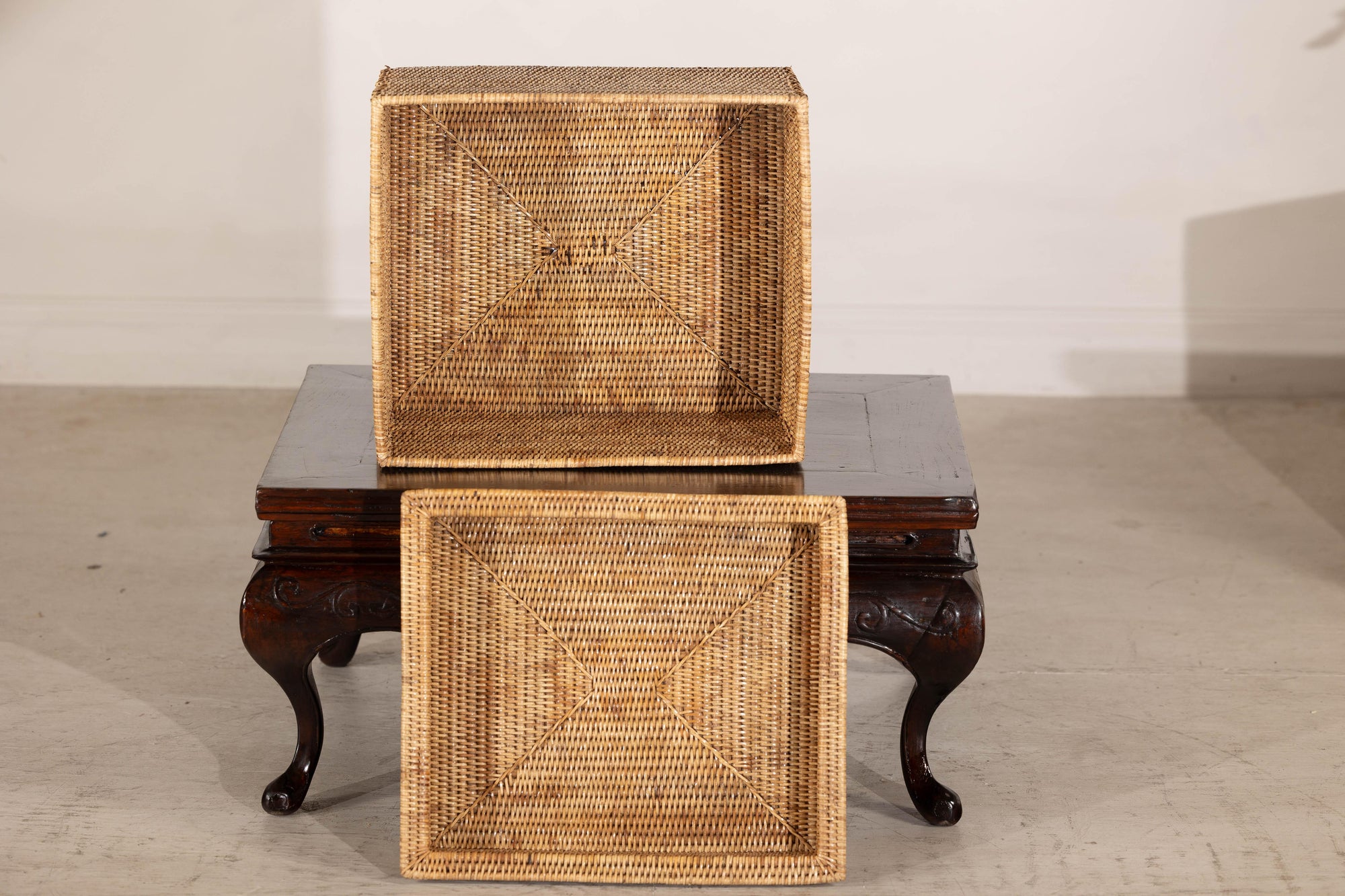 Vintage Country Style Rectangular Rattan Storage Box with Removable Tray Lid