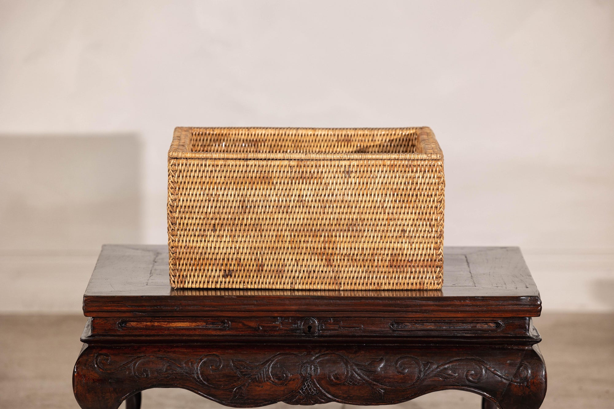 Vintage Country Style Rectangular Rattan Storage Box with Removable Tray Lid