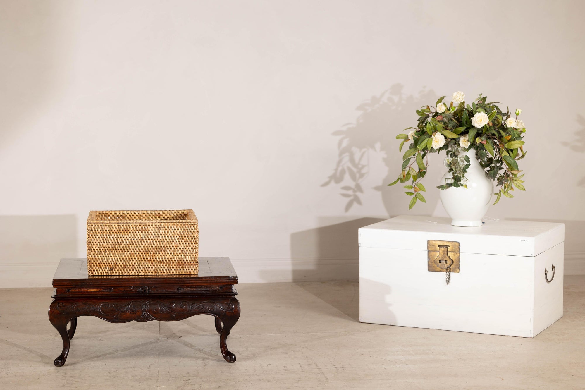 Vintage Country Style Rectangular Rattan Storage Box with Removable Tray Lid