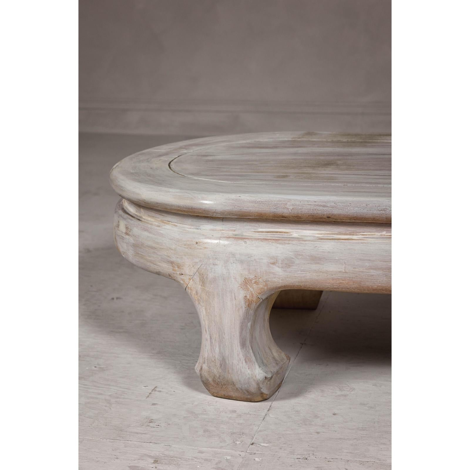 Teak Wood Vintage Whitewash Low Coffee table with Oval Top and Carved Legs