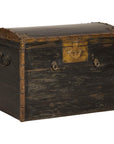 Antique Black and Gold Late Qing Dynasty Trunk with Curved Top and Brass Accents