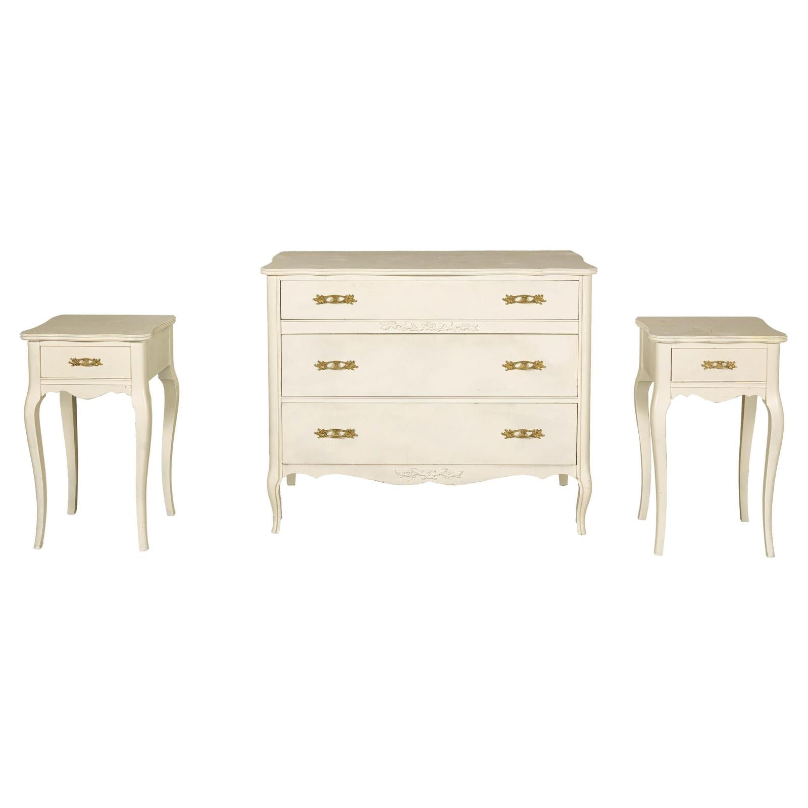 Provincial Style West Michigan Company Cream Dresser and Nightstands Set Provincial Style West Michigan Company Cream Dresser and Nightstands Set