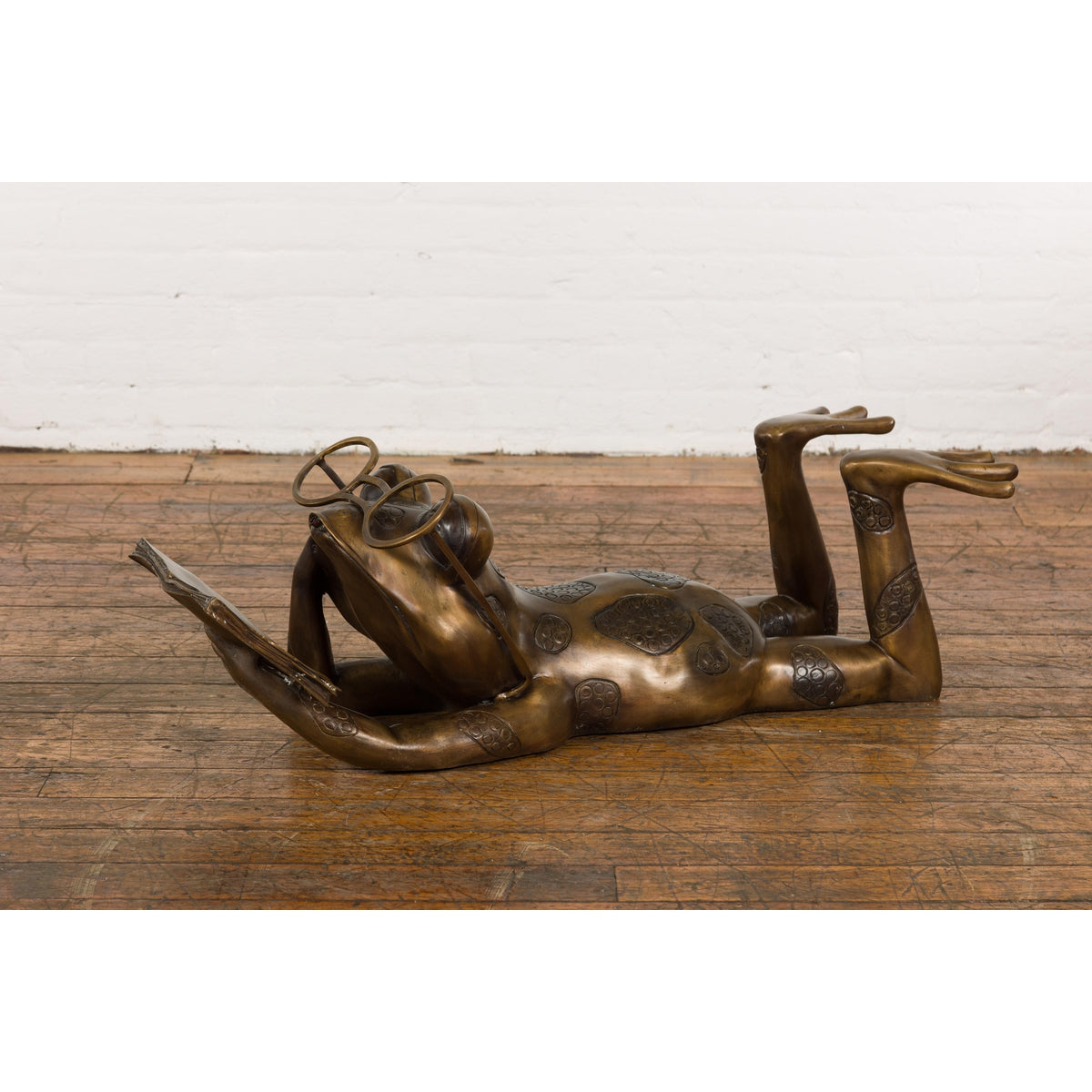 Gold Colored Bronze Frog Sculpture-5. Asian & Chinese Furniture, Art, Antiques, Vintage Home Décor for sale at FEA Home