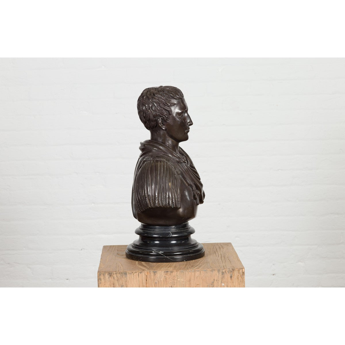 Bronze Bust of Roman Emperor Caesar Augustus-10. Asian & Chinese Furniture, Art, Antiques, Vintage Home Décor for sale at FEA Home