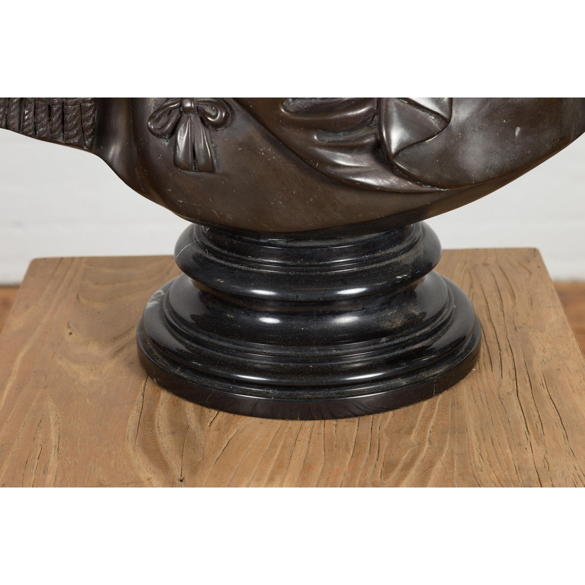 Bronze Bust of Roman Emperor Caesar Augustus-5. Asian & Chinese Furniture, Art, Antiques, Vintage Home Décor for sale at FEA Home