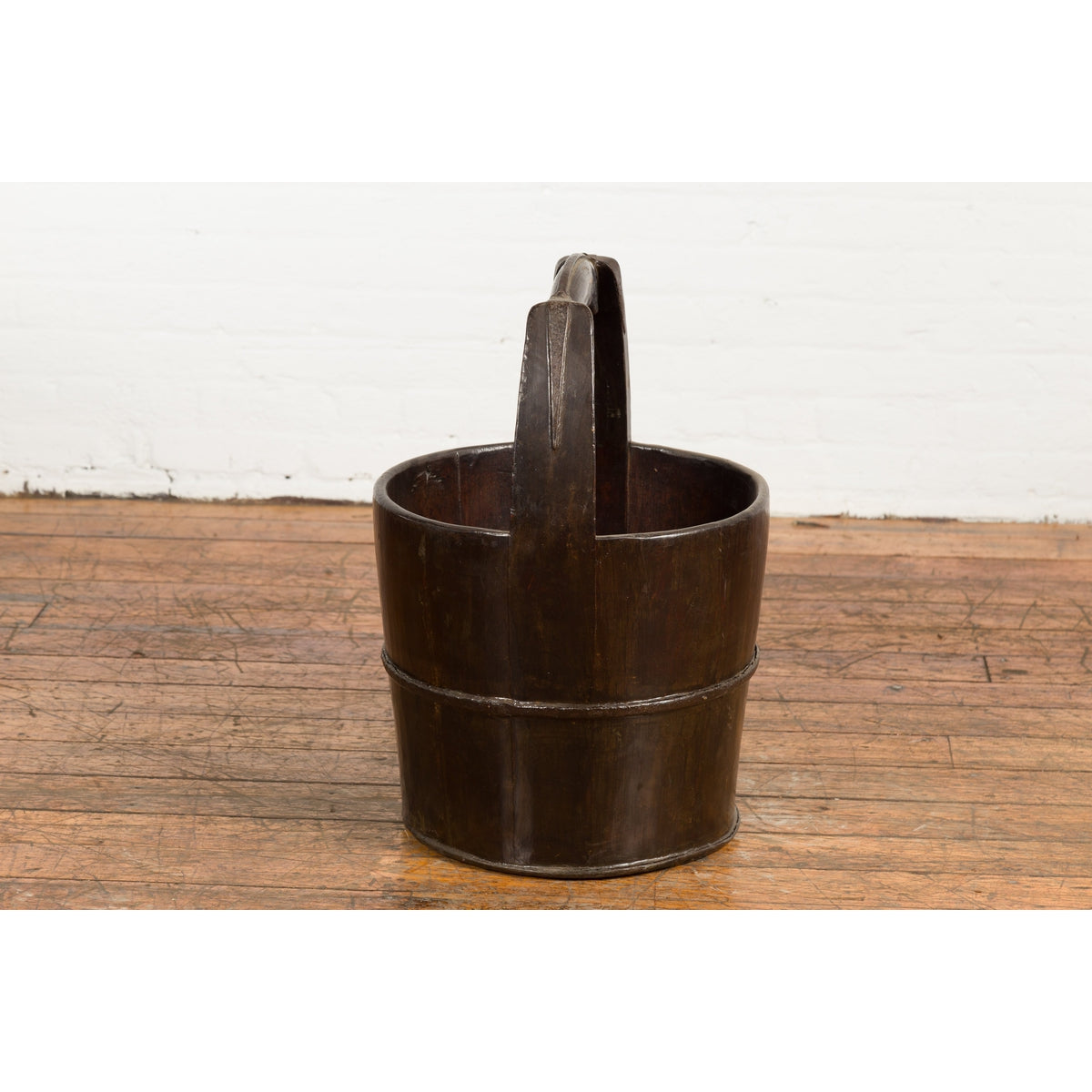 1900s Qing Southern Chinese Wooden Bucket with Large Handle and Metal Accents-10. Asian & Chinese Furniture, Art, Antiques, Vintage Home Décor for sale at FEA Home