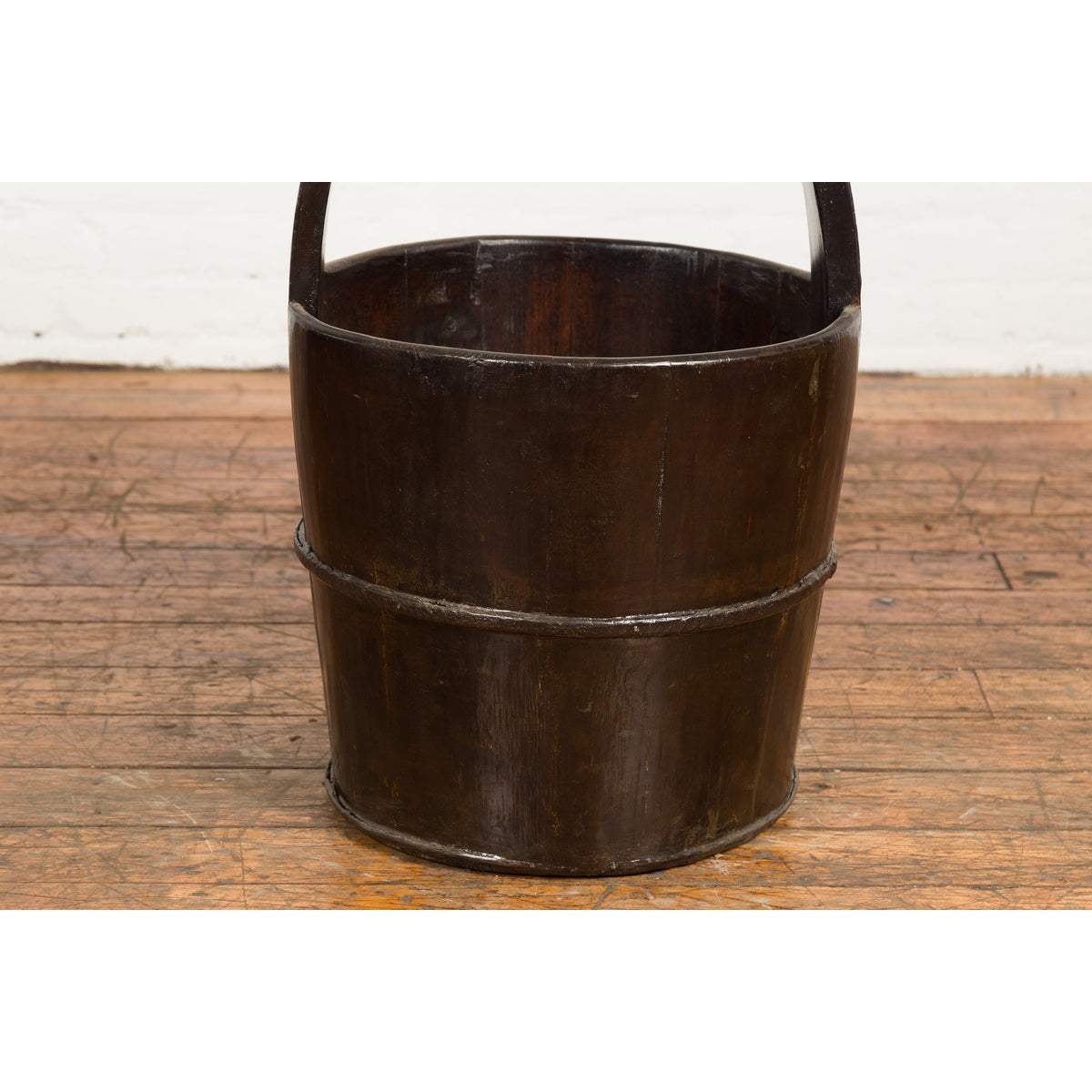 1900s Qing Southern Chinese Wooden Bucket with Large Handle and Metal Accents-12. Asian & Chinese Furniture, Art, Antiques, Vintage Home Décor for sale at FEA Home