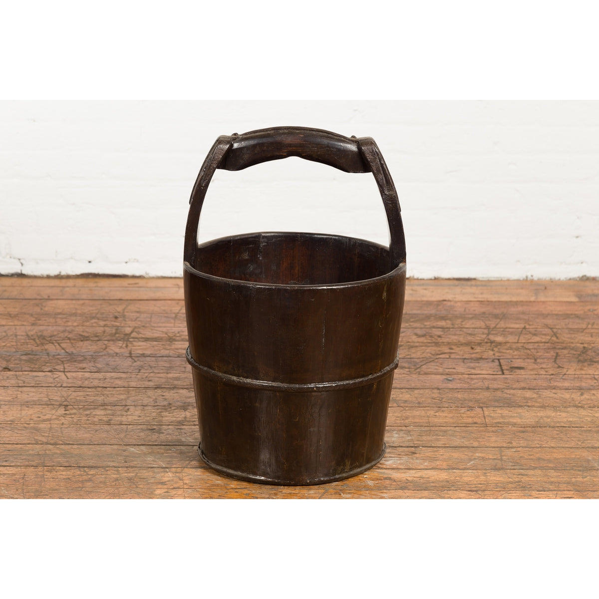 1900s Qing Southern Chinese Wooden Bucket with Large Handle and Metal Accents-2. Asian & Chinese Furniture, Art, Antiques, Vintage Home Décor for sale at FEA Home