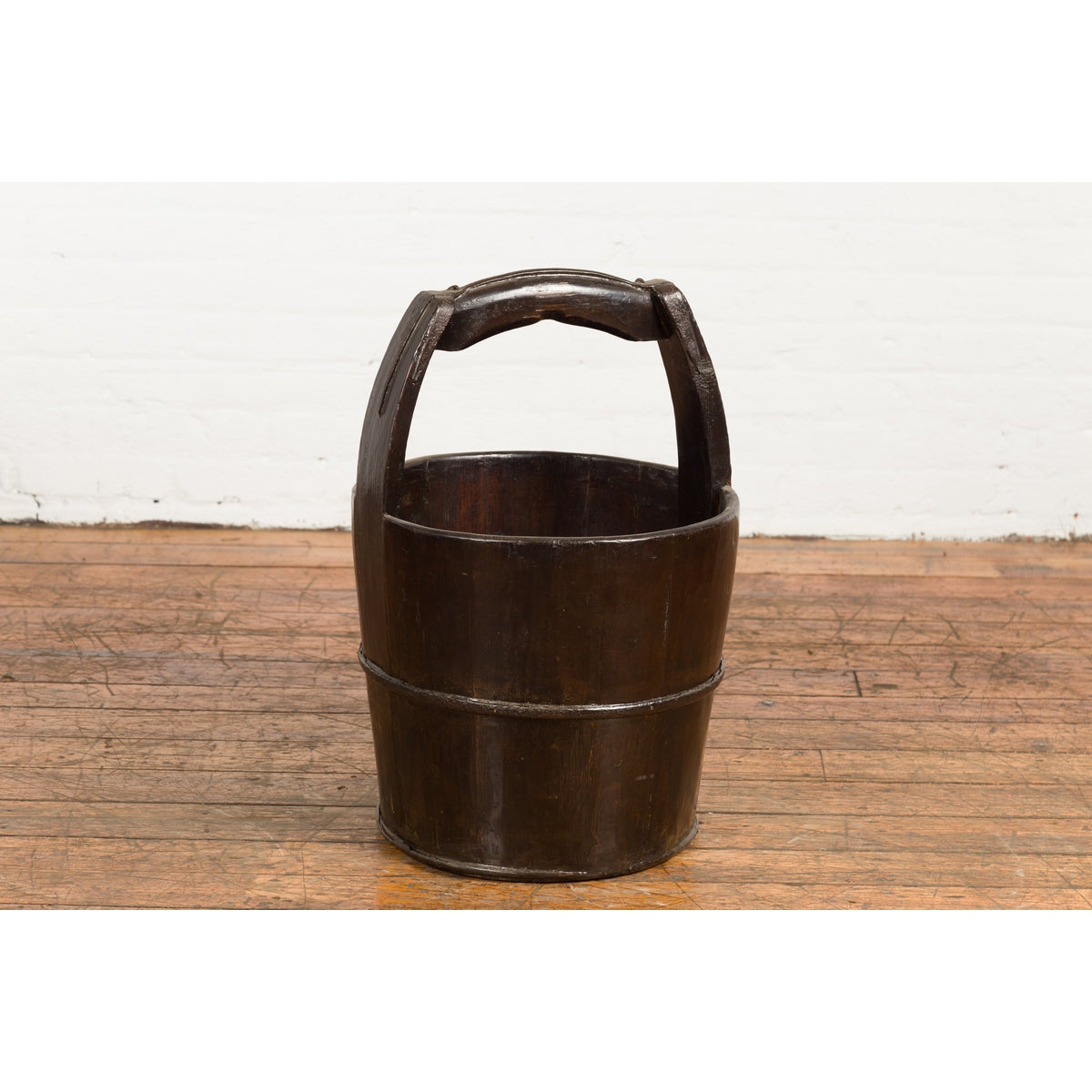 1900s Qing Southern Chinese Wooden Bucket with Large Handle and Metal Accents-4. Asian & Chinese Furniture, Art, Antiques, Vintage Home Décor for sale at FEA Home
