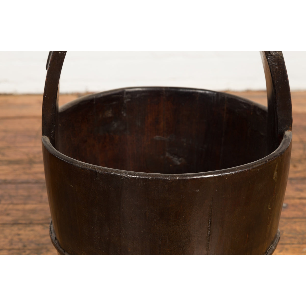 1900s Qing Southern Chinese Wooden Bucket with Large Handle and Metal Accents-7. Asian & Chinese Furniture, Art, Antiques, Vintage Home Décor for sale at FEA Home