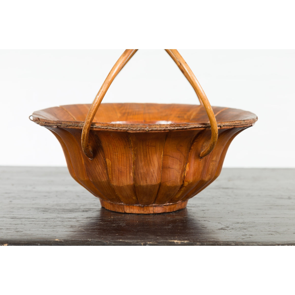 Chinese Late Qing Dynasty 1900s Varnished Bamboo Basket with Large Handles-4. Asian & Chinese Furniture, Art, Antiques, Vintage Home Décor for sale at FEA Home