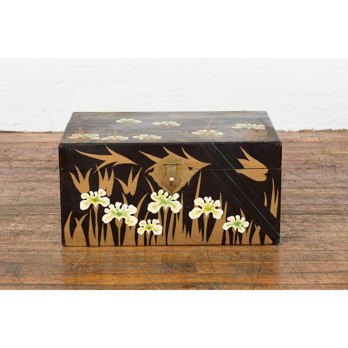 Japanese Late Meiji Period Black Lacquer Blanket Chest with Golden Painted Décor-5. Asian & Chinese Furniture, Art, Antiques, Vintage Home Décor for sale at FEA Home