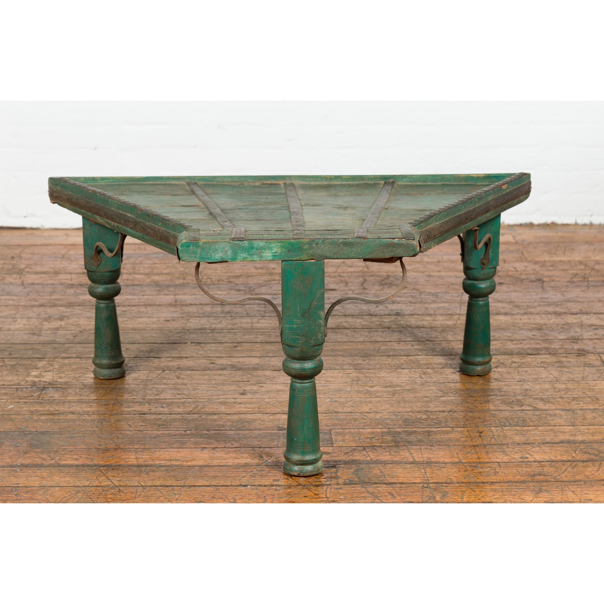 Indian 19th Century Green Painted Wood Bullock Cart Made into a Coffee Table-3. Asian & Chinese Furniture, Art, Antiques, Vintage Home Décor for sale at FEA Home