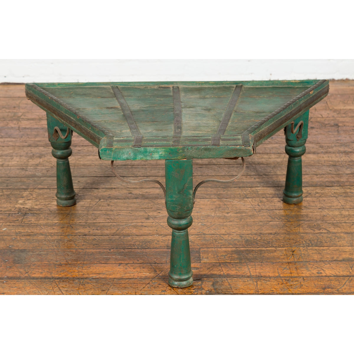 Indian 19th Century Green Painted Wood Bullock Cart Made into a Coffee Table-5. Asian & Chinese Furniture, Art, Antiques, Vintage Home Décor for sale at FEA Home