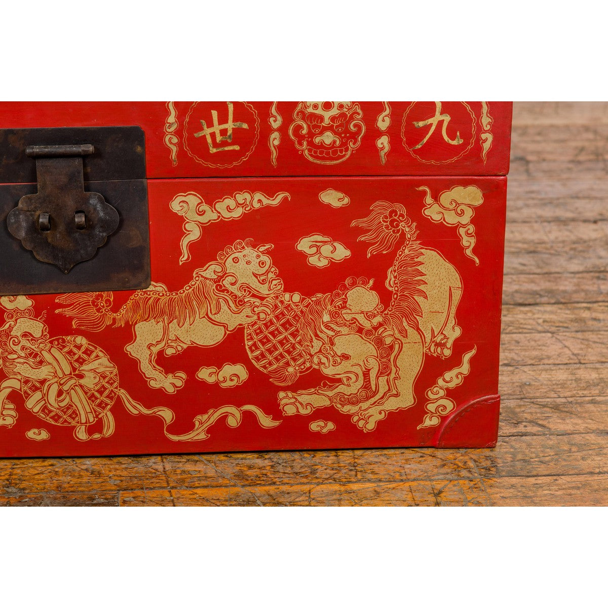 Vintage Chinese Red Lacquer Blanket Chest with Bat, Guardian Lion, Cloud Motifs-8. Asian & Chinese Furniture, Art, Antiques, Vintage Home Décor for sale at FEA Home