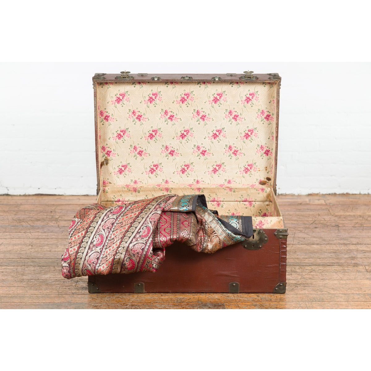 Qing Dynasty Period 19th Century Brown Leather Trunk with Brass Hardware-10. Asian & Chinese Furniture, Art, Antiques, Vintage Home Décor for sale at FEA Home