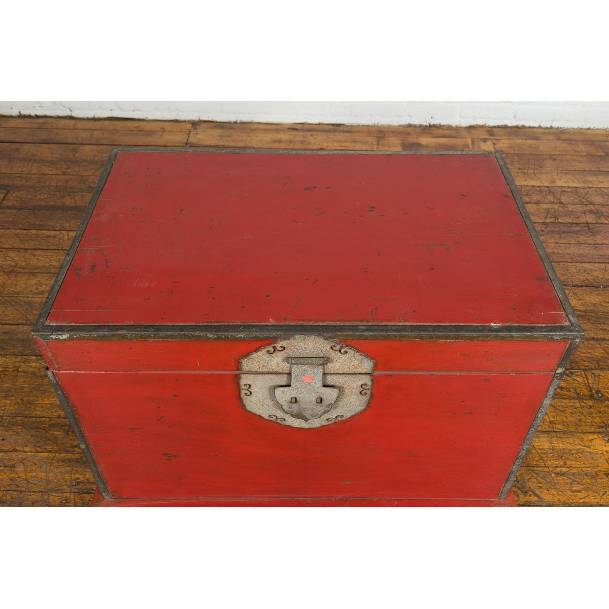 Chinese Qing Dynasty Period 19th Century Red Lacquer Trunk with Metal Edging-11. Asian & Chinese Furniture, Art, Antiques, Vintage Home Décor for sale at FEA Home