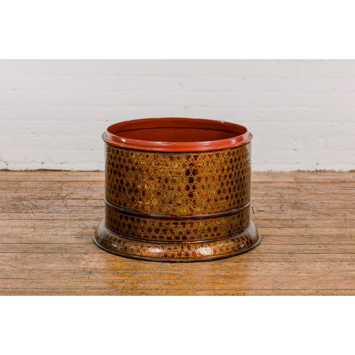 Round Negora Lacquer Storage Bin with Snakeskin Patterns-10. Asian & Chinese Furniture, Art, Antiques, Vintage Home Décor for sale at FEA Home