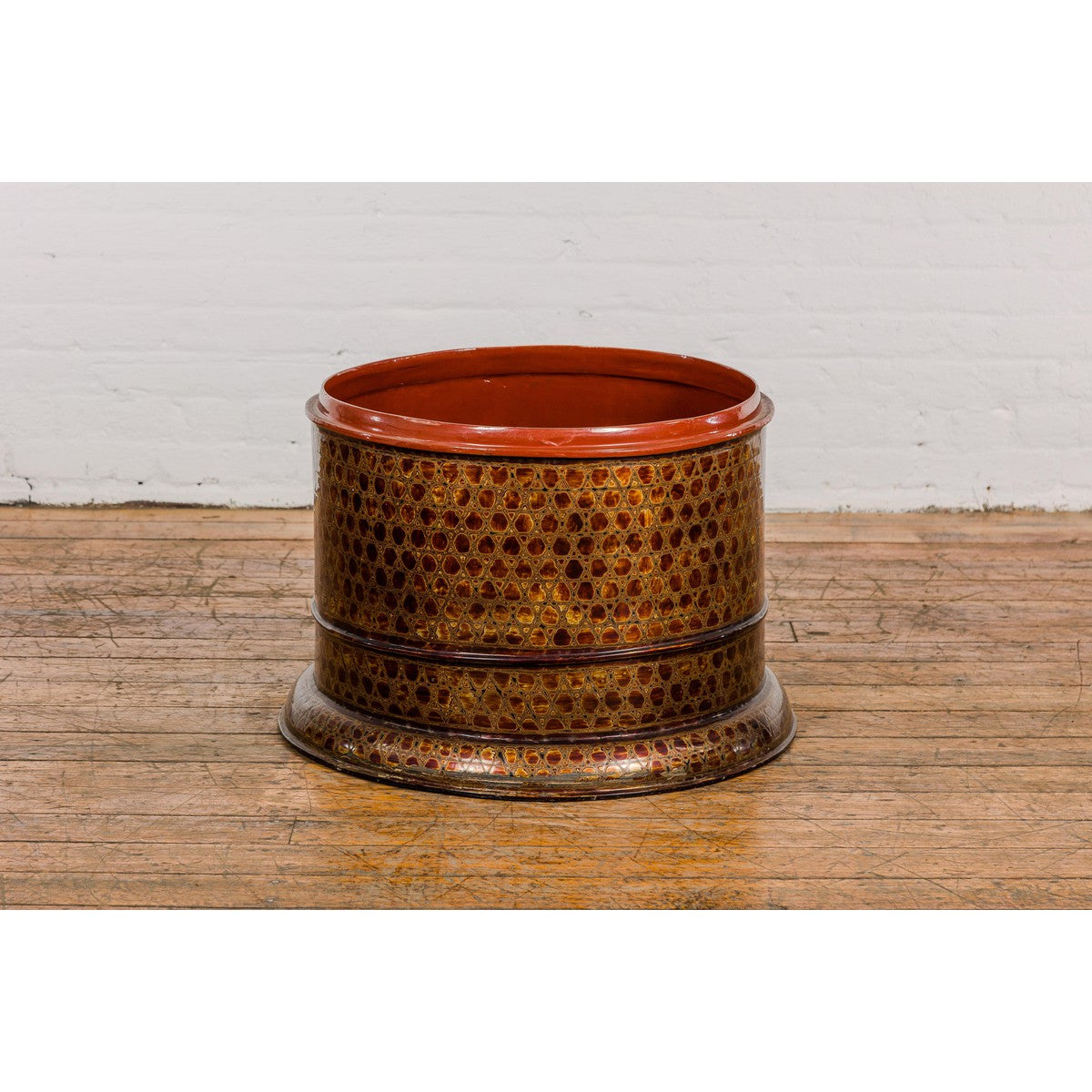 Round Negora Lacquer Storage Bin with Snakeskin Patterns-11. Asian & Chinese Furniture, Art, Antiques, Vintage Home Décor for sale at FEA Home