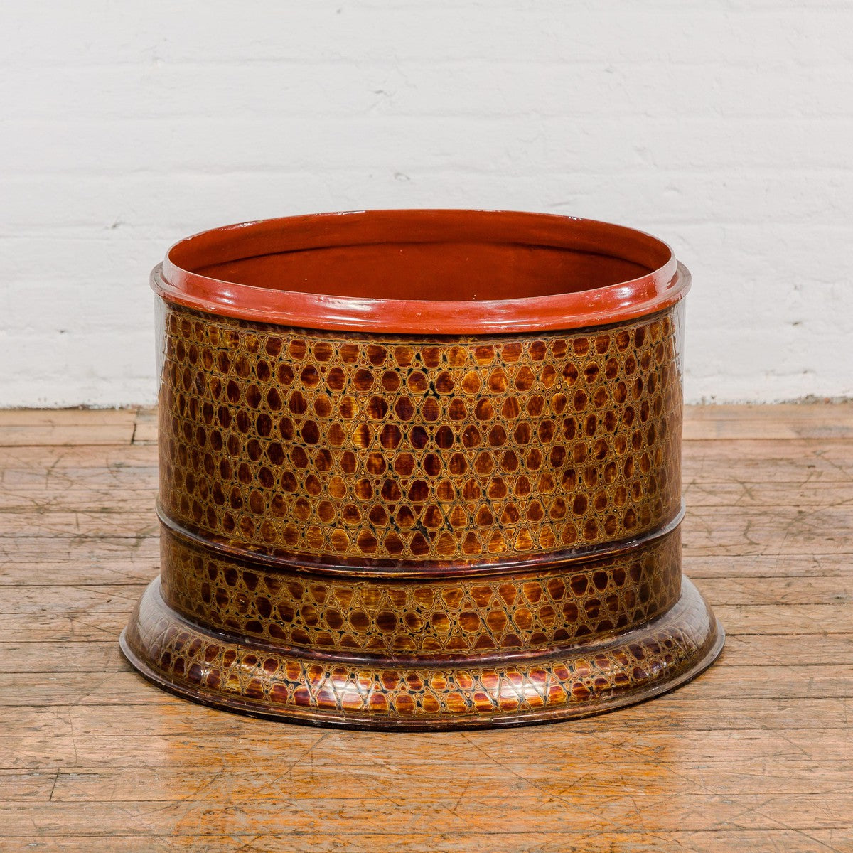 Round Negora Lacquer Storage Bin with Snakeskin Patterns-9. Asian & Chinese Furniture, Art, Antiques, Vintage Home Décor for sale at FEA Home