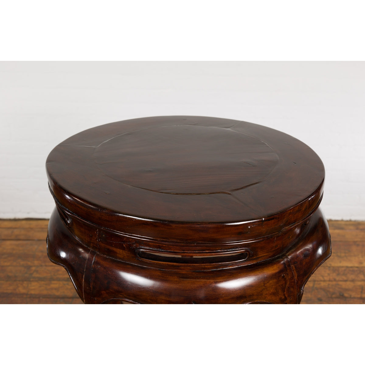 Chinese Late Qing Dynasty Plant Stand with Carved Apron and Curving Legs-6. Asian & Chinese Furniture, Art, Antiques, Vintage Home Décor for sale at FEA Home