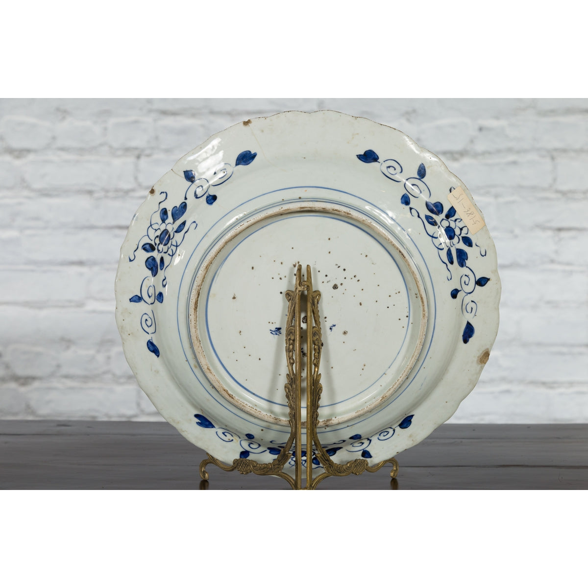 19th Century Japanese Porcelain Imari Plate with Painted Blue and White Décor-15. Asian & Chinese Furniture, Art, Antiques, Vintage Home Décor for sale at FEA Home