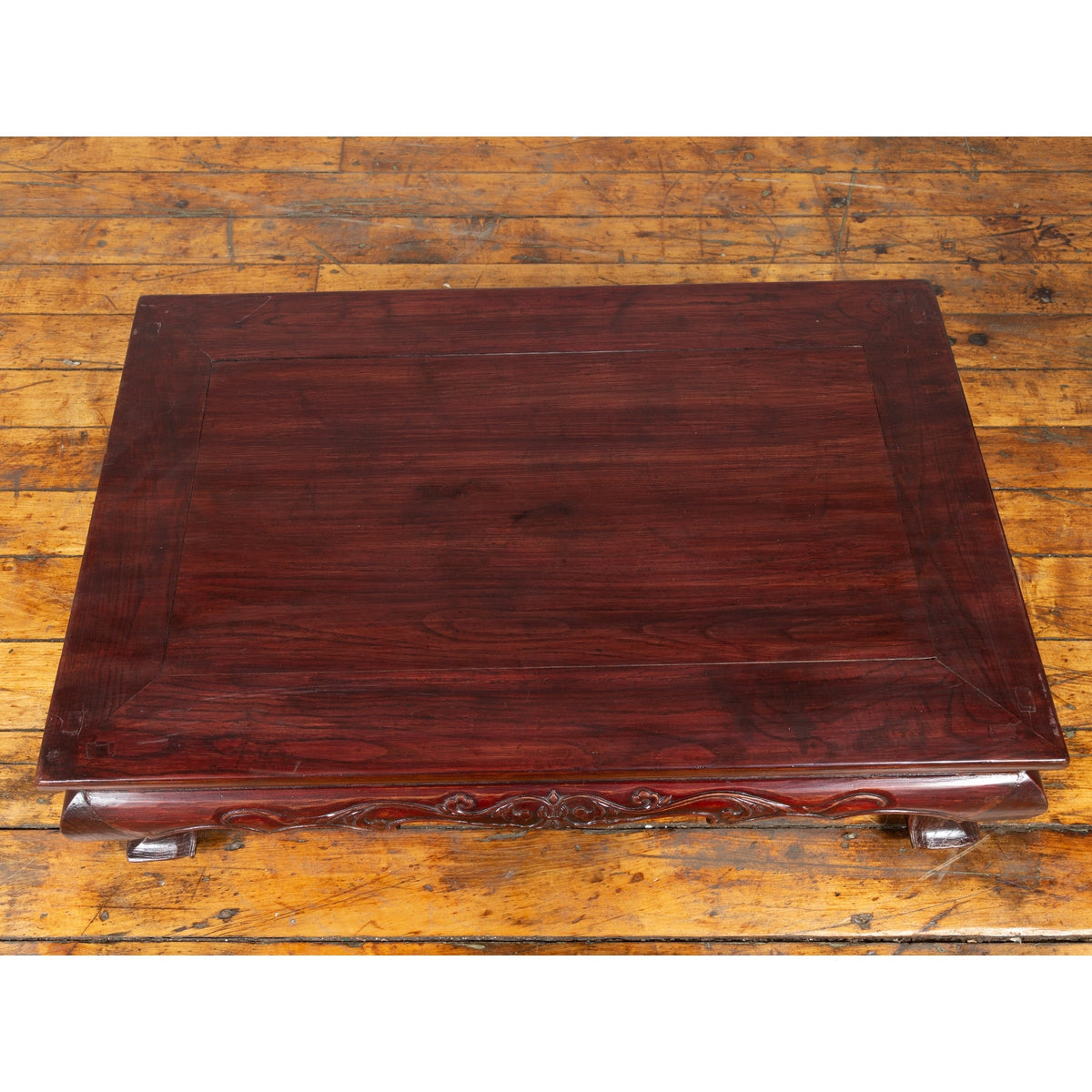 Chinese Qing Dynasty 19th Century Lacquered Wood Low Table with Cabriole Legs-6. Asian & Chinese Furniture, Art, Antiques, Vintage Home Décor for sale at FEA Home