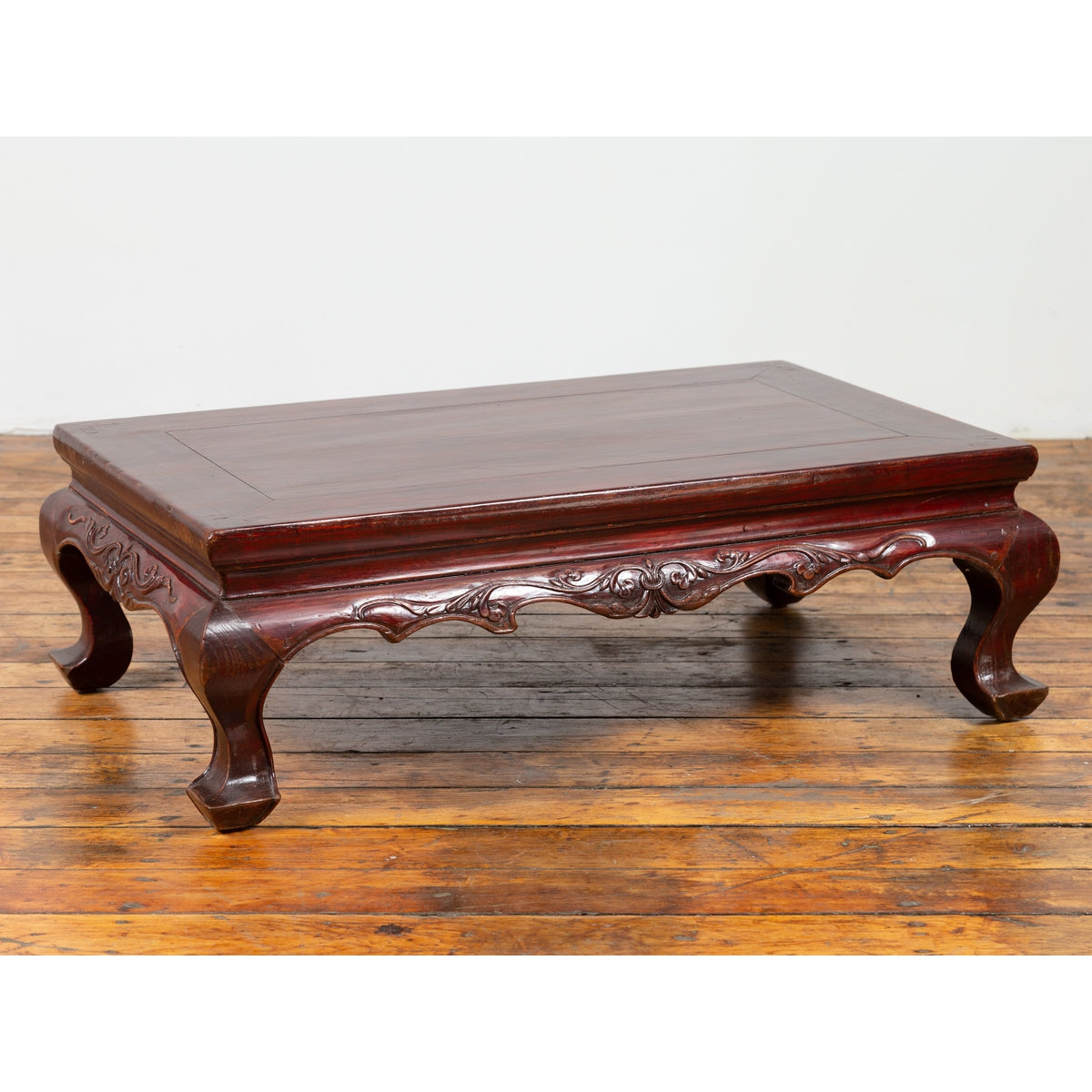 Chinese Qing Dynasty 19th Century Lacquered Wood Low Table with Cabriole Legs-7. Asian & Chinese Furniture, Art, Antiques, Vintage Home Décor for sale at FEA Home