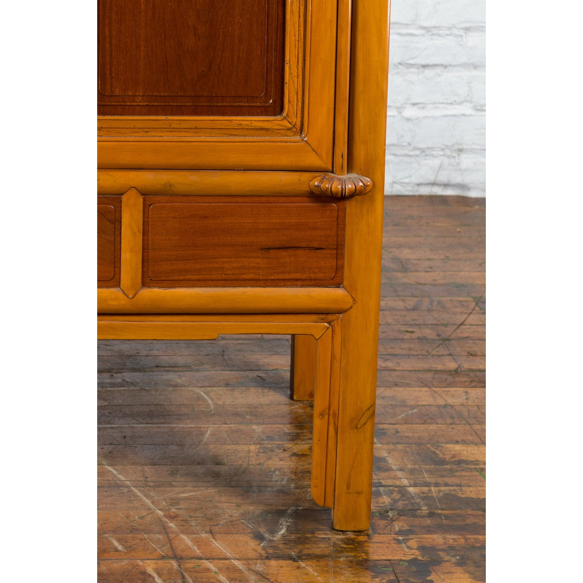 Chinese Qing Dynasty 19th Century Two-Toned Wooden Cabinet with Brass Hardware-12. Asian & Chinese Furniture, Art, Antiques, Vintage Home Décor for sale at FEA Home