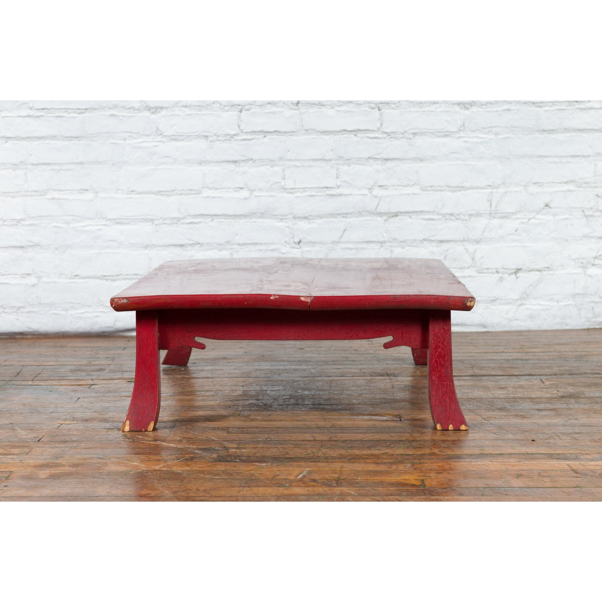 Japanese Taishō Early 20th Century Red Lacquer Coffee Table with Carved Apron-3. Asian & Chinese Furniture, Art, Antiques, Vintage Home Décor for sale at FEA Home
