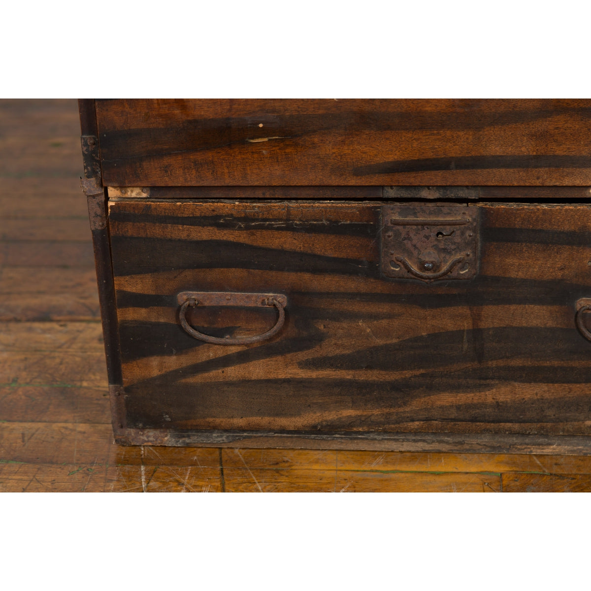 Japanese Meiji Zebra Wood Tansu Chest in Isho-Dansu Style with Five Drawers-11. Asian & Chinese Furniture, Art, Antiques, Vintage Home Décor for sale at FEA Home