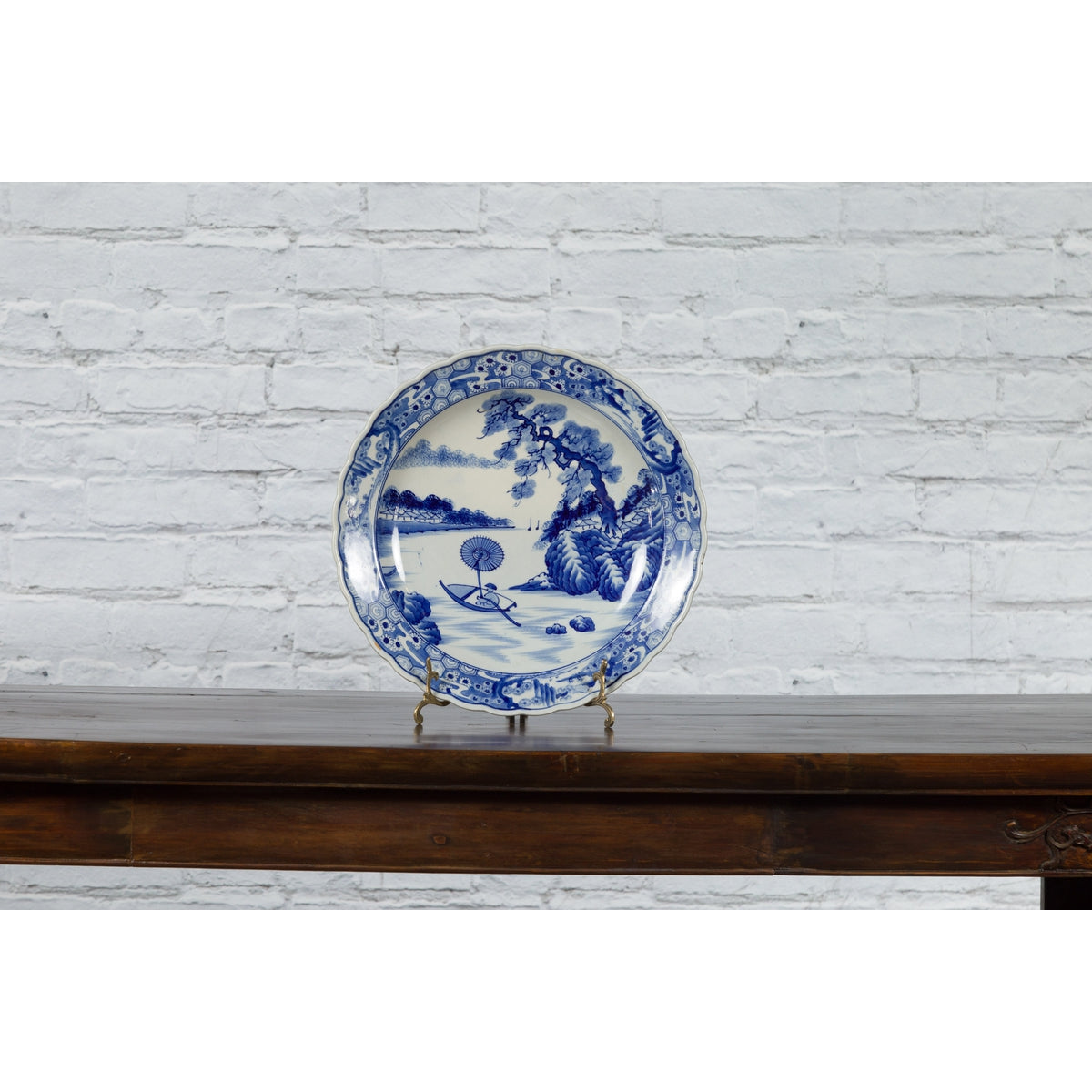 Japanese 19th Century Porcelain Imari Charger with Painted Blue and White Décor-2. Asian & Chinese Furniture, Art, Antiques, Vintage Home Décor for sale at FEA Home