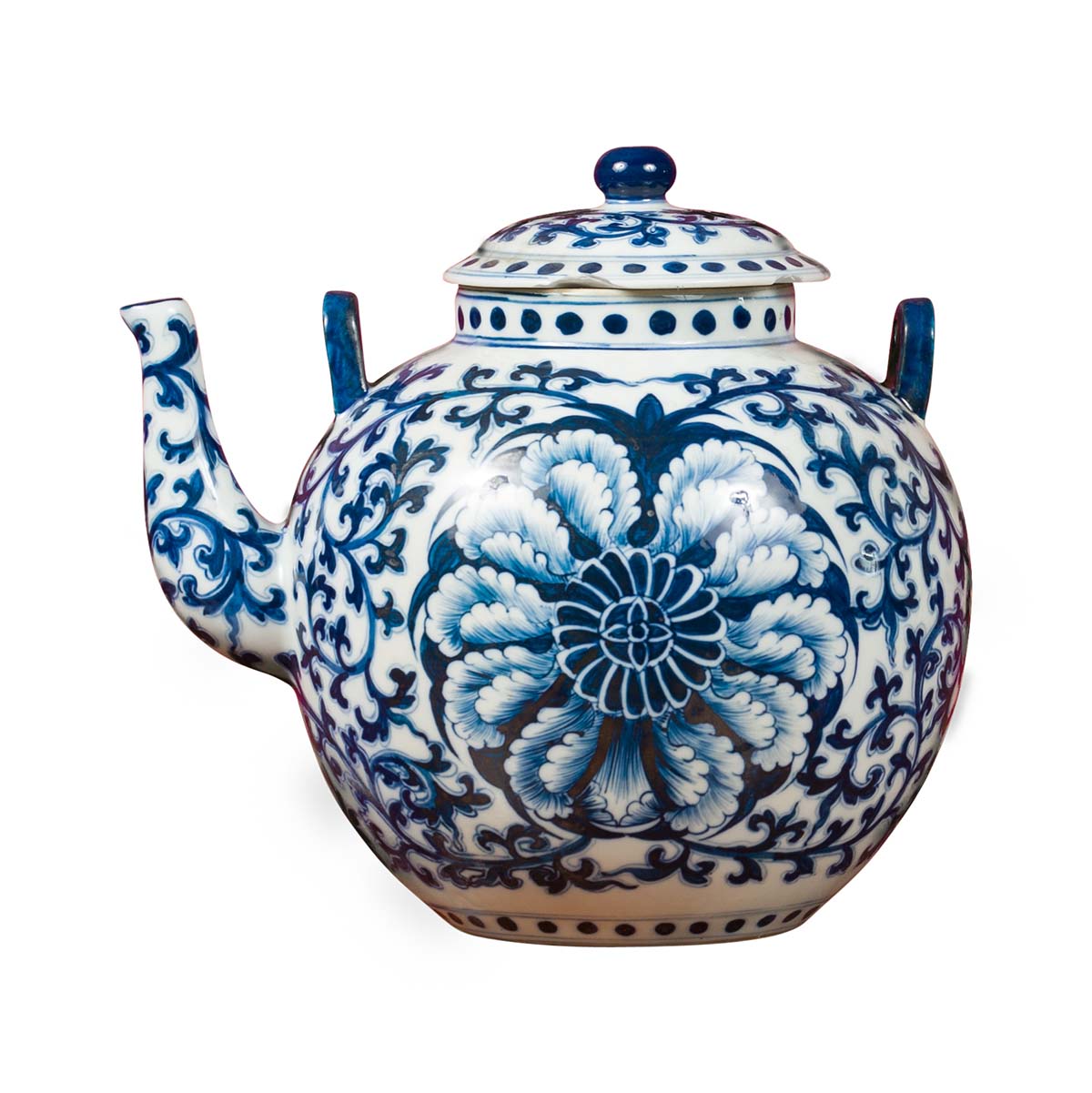 Chinese Vintage Blue and White Porcelain Teapot with Scrolling Foliage Decor-1. Asian & Chinese Furniture, Art, Antiques, Vintage Home Décor for sale at FEA Home