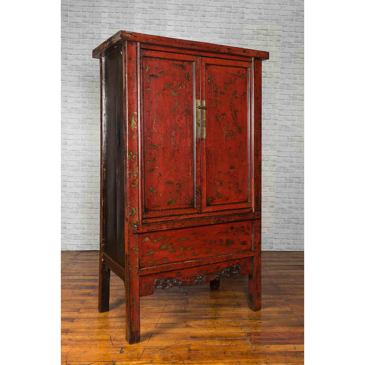 Chinese Qing Dynasty Original Red Lacquer Cabinet with Gilt Chinoiserie Decor-3. Asian & Chinese Furniture, Art, Antiques, Vintage Home Décor for sale at FEA Home