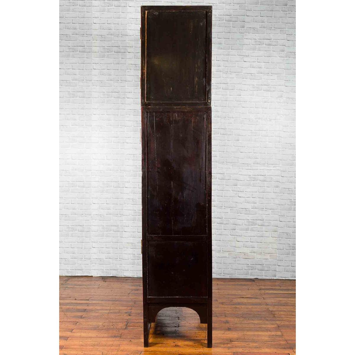 Chinese Qing Dynasty 19th Century Red Lacquer Cabinet with Chinoiserie Décor-16. Asian & Chinese Furniture, Art, Antiques, Vintage Home Décor for sale at FEA Home