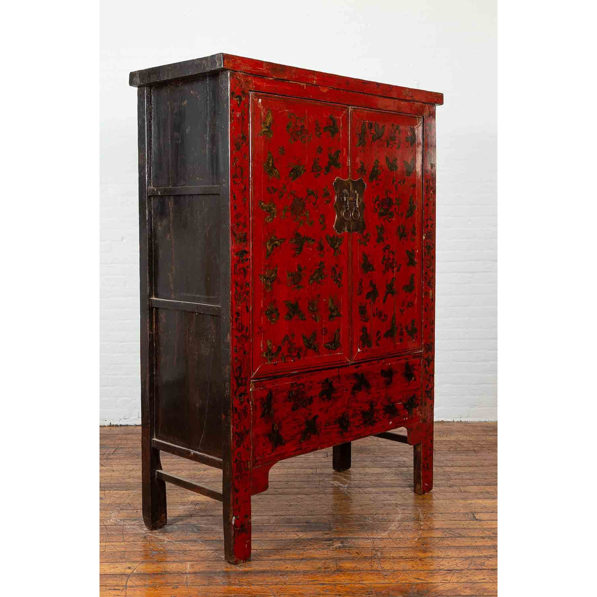 19th Century Red Lacquer Cabinet with Butterfly Design-4. Asian & Chinese Furniture, Art, Antiques, Vintage Home Décor for sale at FEA Home