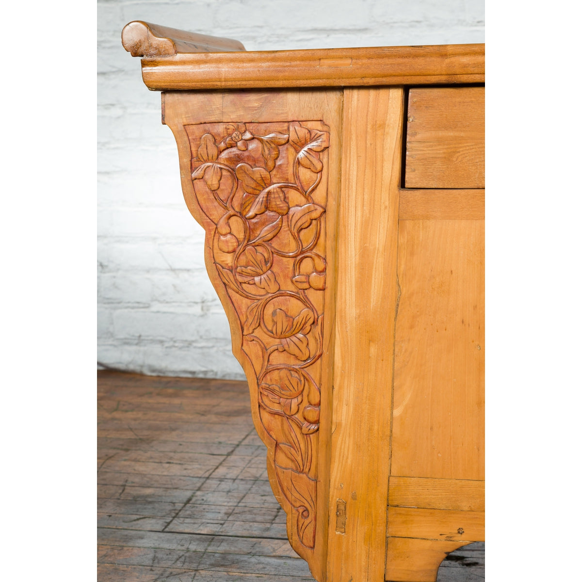 Qing Dynasty 19th Century Natural Wood Sideboard with Large Carved Spandrels-13. Asian & Chinese Furniture, Art, Antiques, Vintage Home Décor for sale at FEA Home