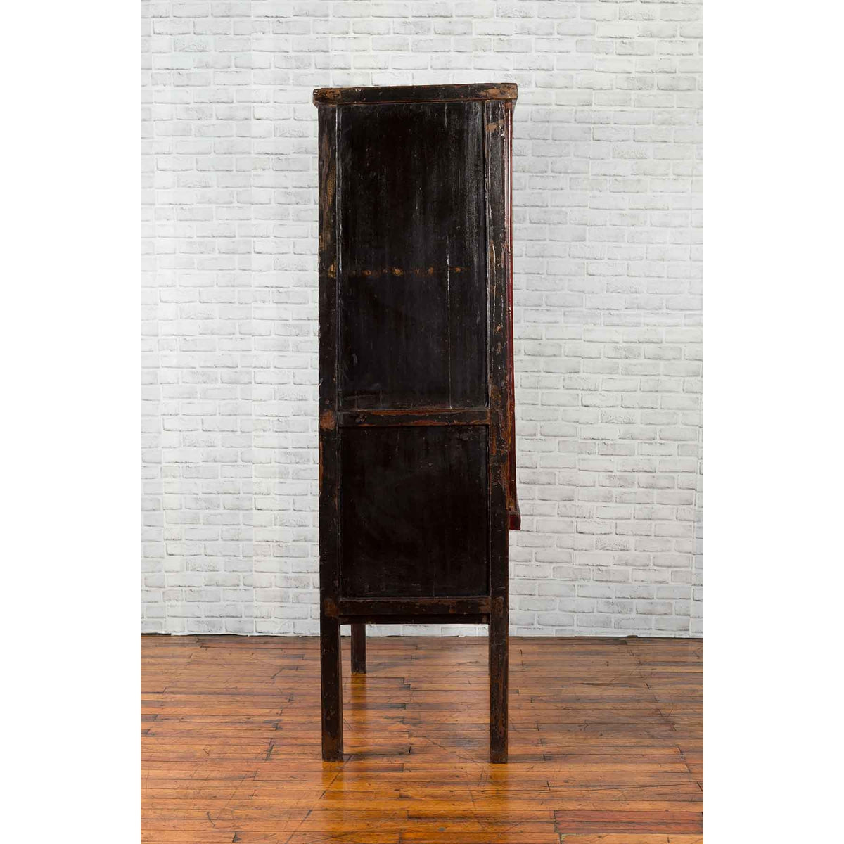 Chinese Qing Dynasty 19th Century Red Cabinet with Hand Painted Chinoiseries-17. Asian & Chinese Furniture, Art, Antiques, Vintage Home Décor for sale at FEA Home