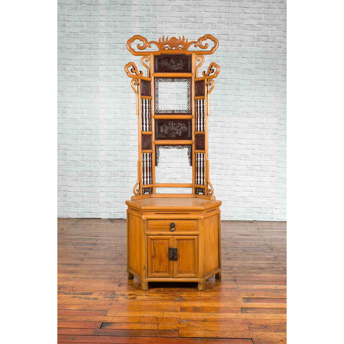 Chinese Qing Dynasty 19th Century Bamboo Washstand with Lacquered Panels-2. Asian & Chinese Furniture, Art, Antiques, Vintage Home Décor for sale at FEA Home