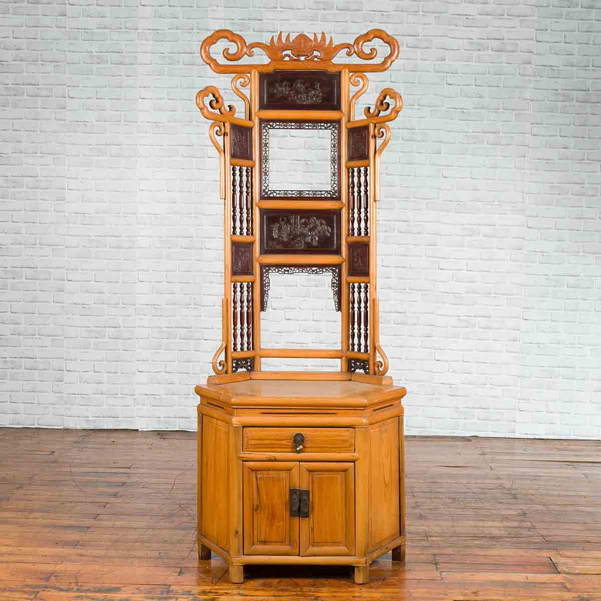 Chinese Qing Dynasty 19th Century Bamboo Washstand with Lacquered Panels-3. Asian & Chinese Furniture, Art, Antiques, Vintage Home Décor for sale at FEA Home