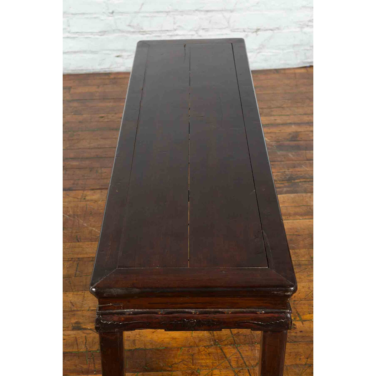 Chinese Brown Side Table from the Qing Dynasty with Foliage-Carved Motifs-11. Asian & Chinese Furniture, Art, Antiques, Vintage Home Décor for sale at FEA Home